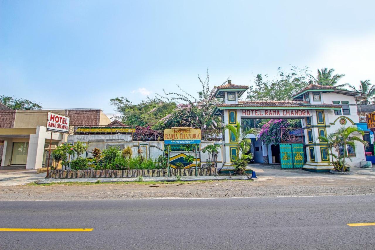 Spot On 91694 Hotel Rama Chandra Temanggung 외부 사진