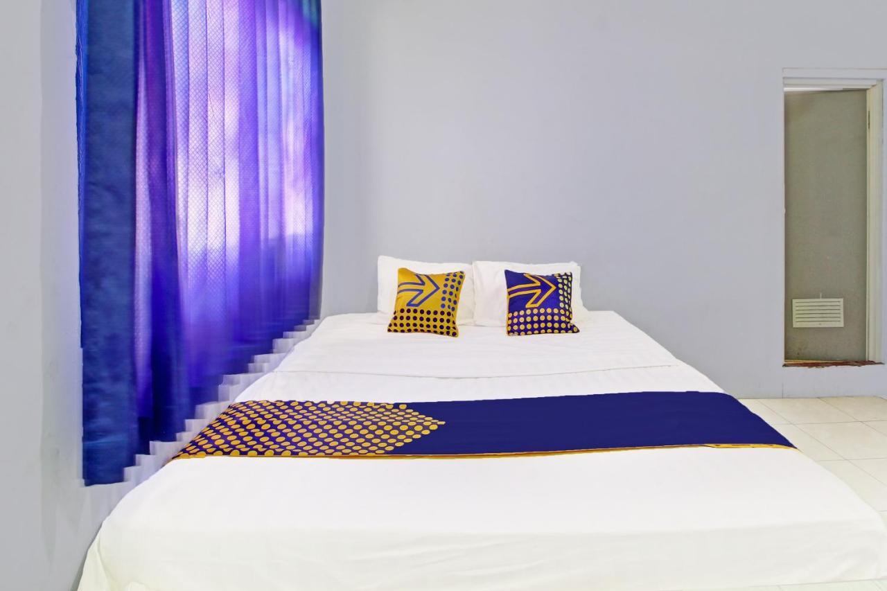Spot On 91694 Hotel Rama Chandra Temanggung 외부 사진