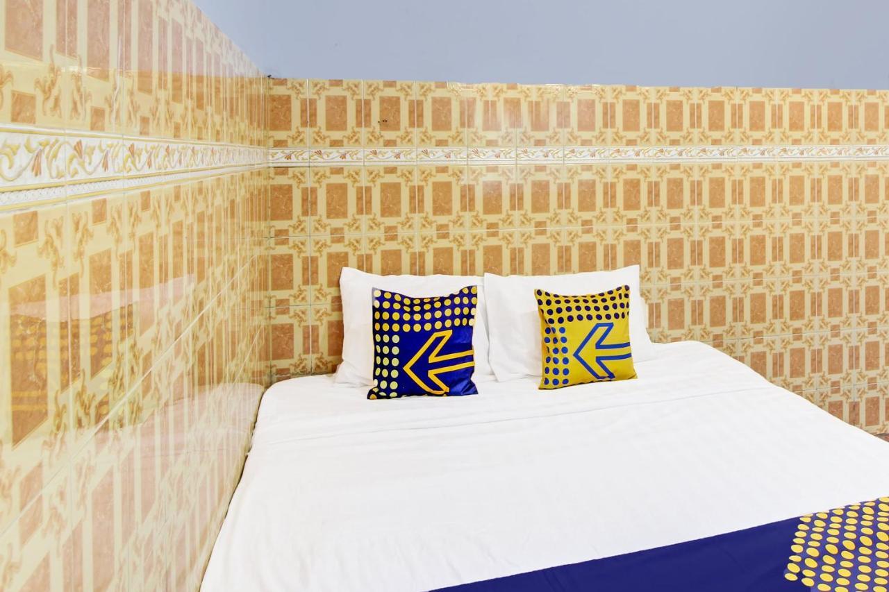 Spot On 91694 Hotel Rama Chandra Temanggung 외부 사진