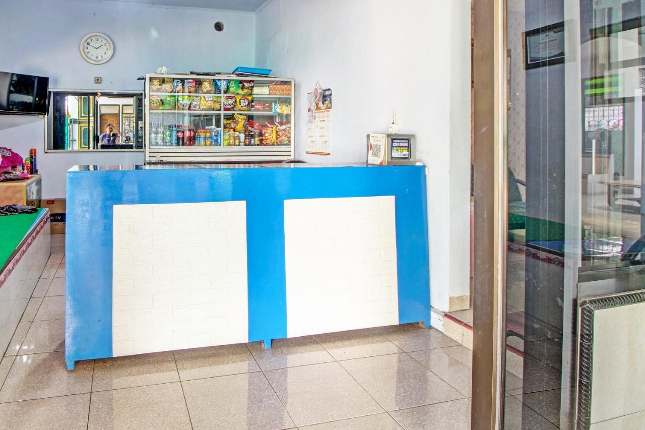 Spot On 91694 Hotel Rama Chandra Temanggung 외부 사진