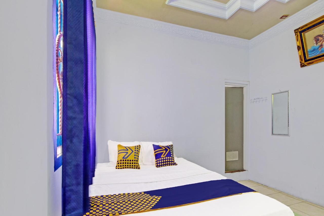 Spot On 91694 Hotel Rama Chandra Temanggung 외부 사진